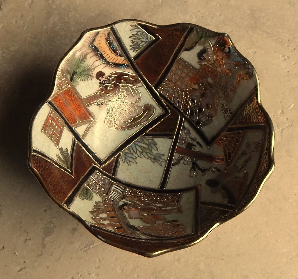 Japanese Hand-painted Satsuma Earthenware Bowl - Image 3