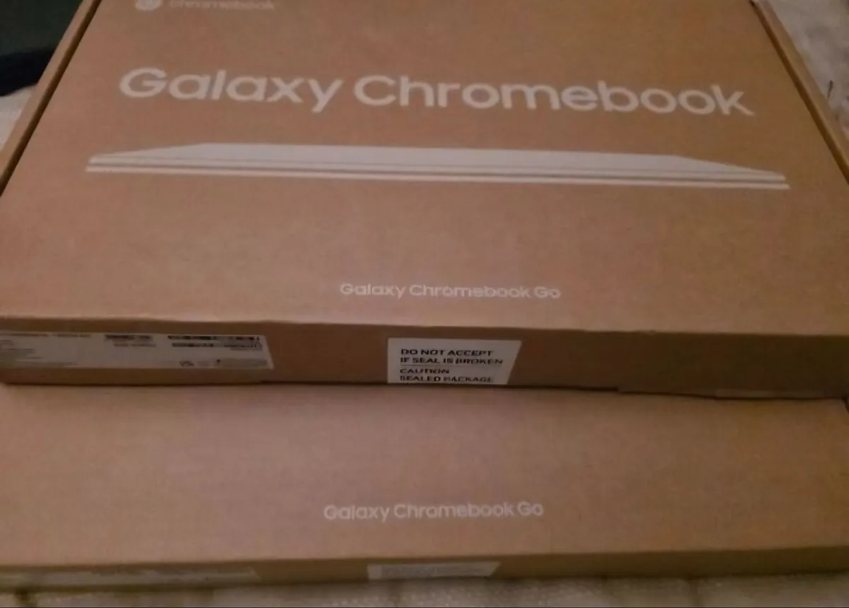 Samsung Galaxy Chromebook 14 - Image 1
