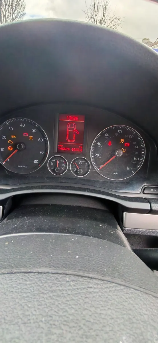 VW Golf 2008 gearbox gone €1000 - Image 2