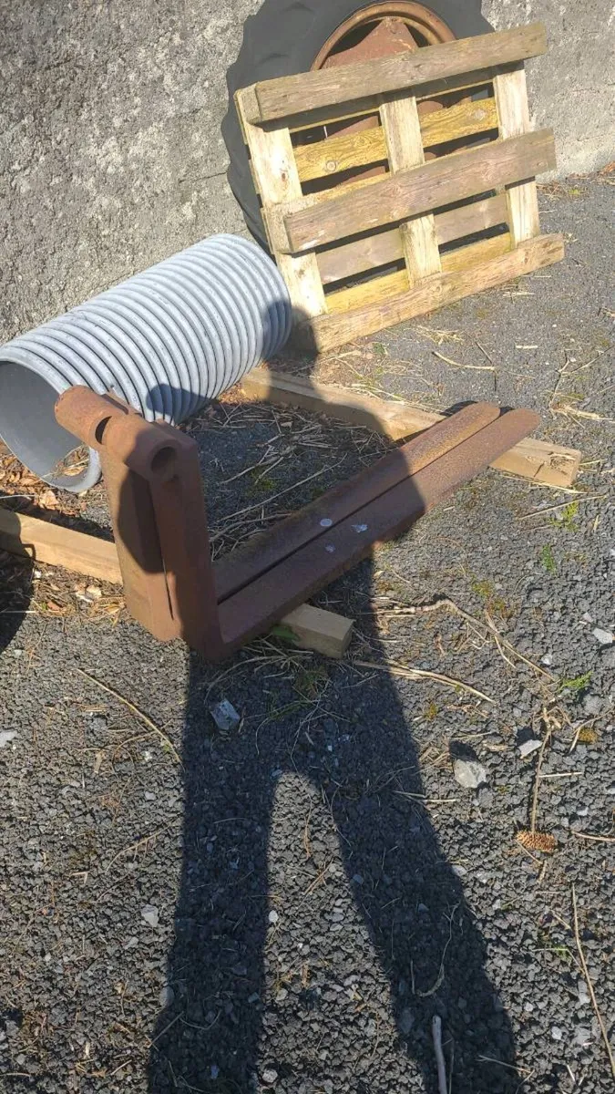 JCB teleporter forks