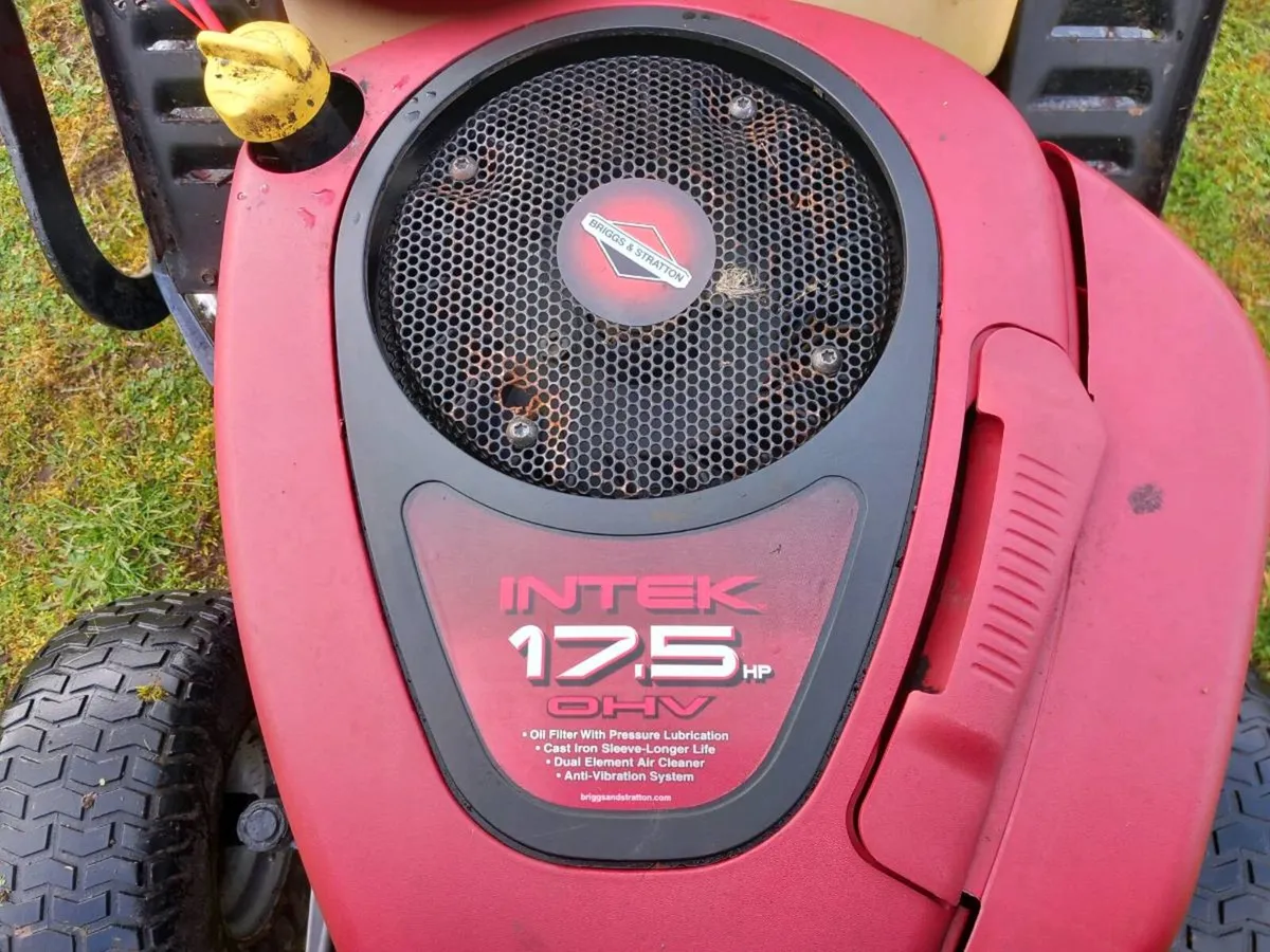 Ride on lawnmower - Image 4