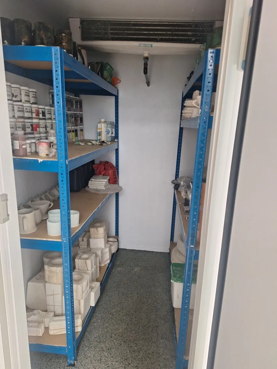 Commercial kitchen contents - Image 3