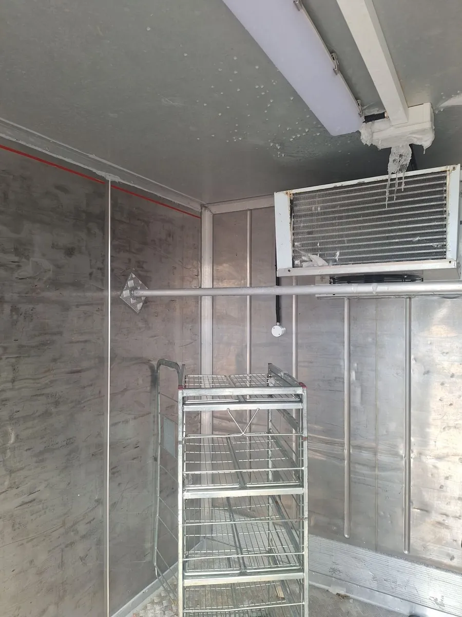 Commercial kitchen contents - Image 4