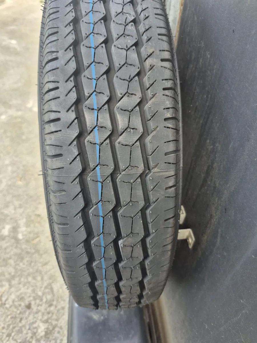 Horse Trailer - Image 4