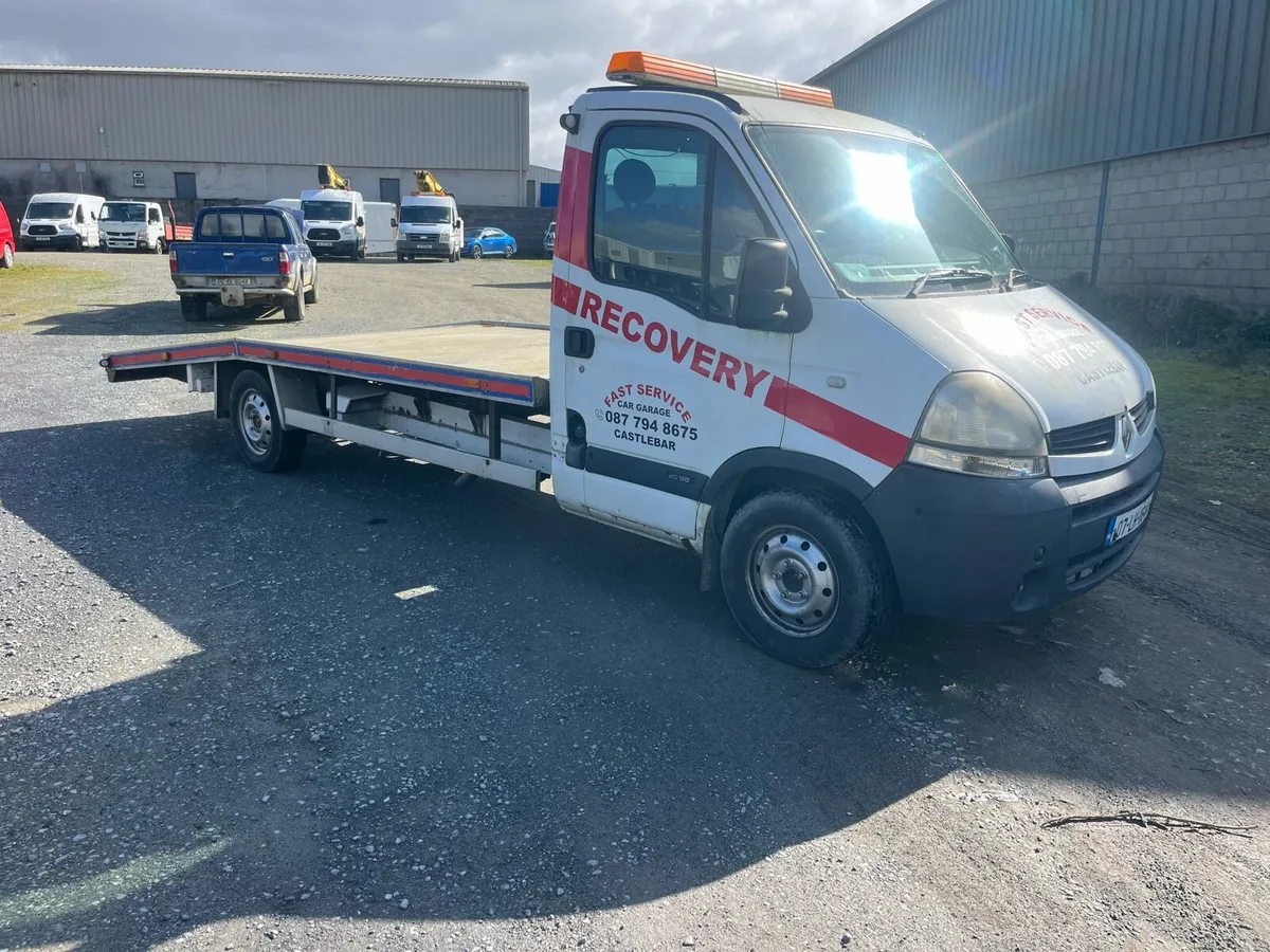 2007 Renault master recovery alloy body - Image 1