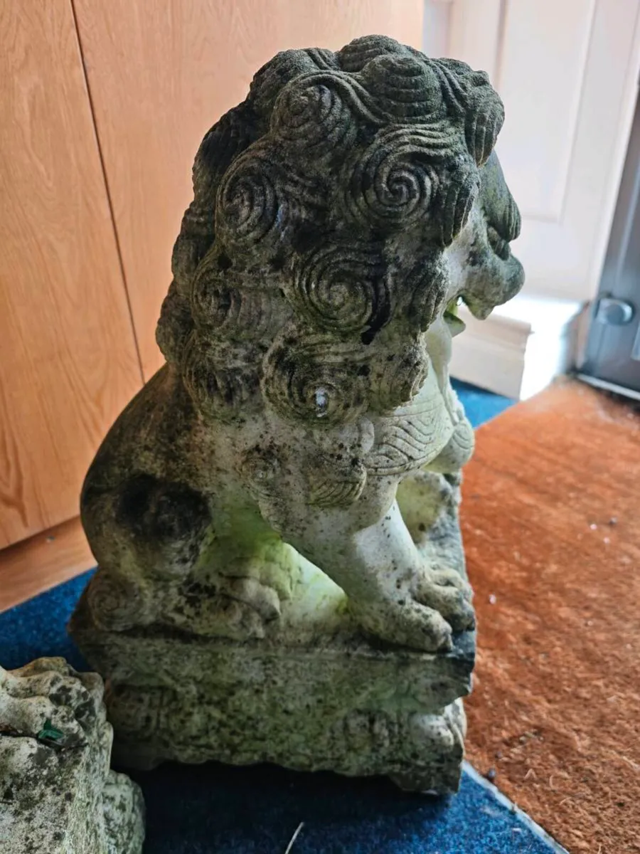 Pair of solid marble Chinese foo dogs. - Image 3