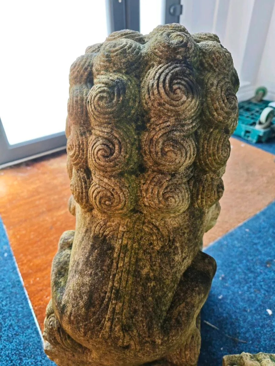 Pair of solid marble Chinese foo dogs. - Image 4