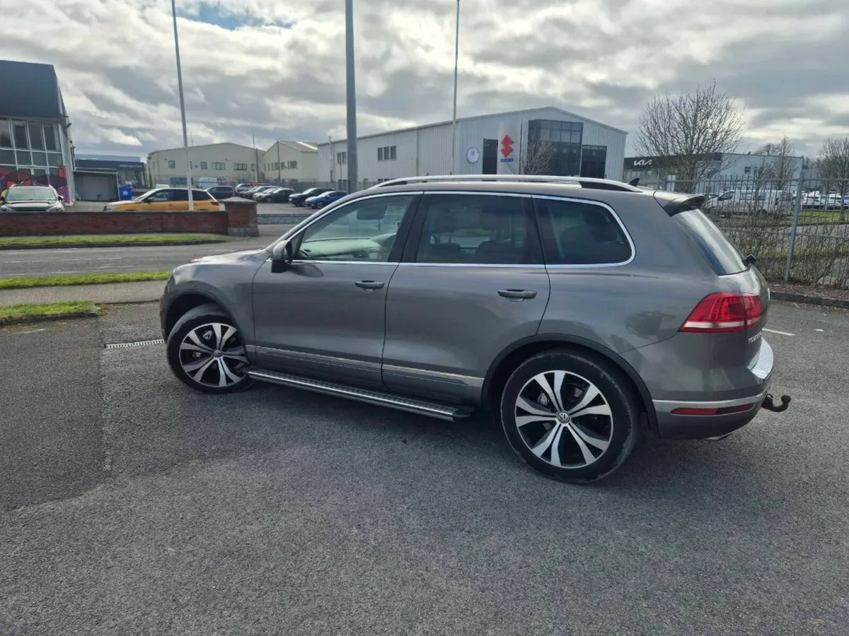 Volkswagen Tourage - Image 2