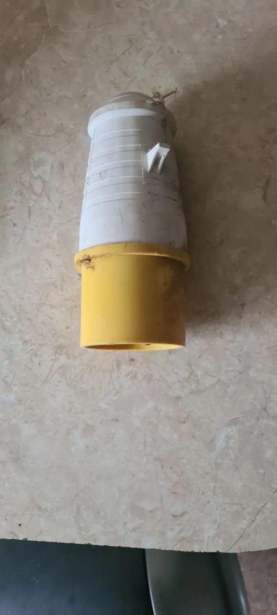 50 meters of 110 cable and sockets ………………………………….. - Image 3