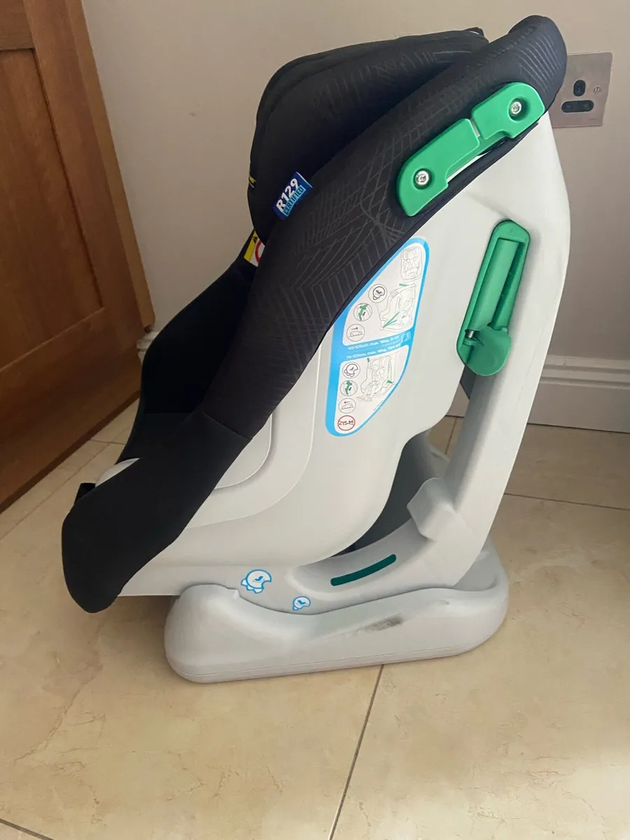 Car seat - Image 2
