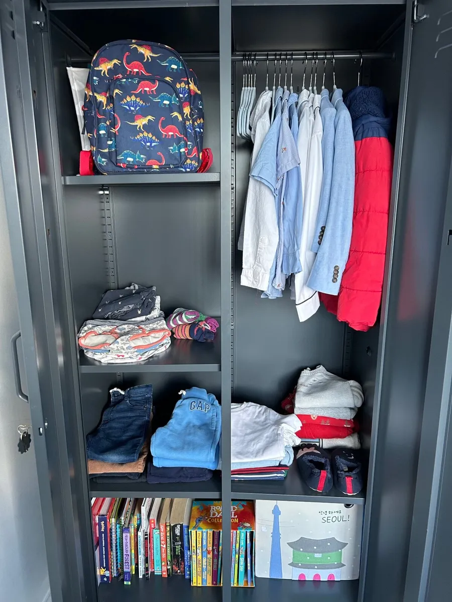 Children’s wardrobe - Image 2