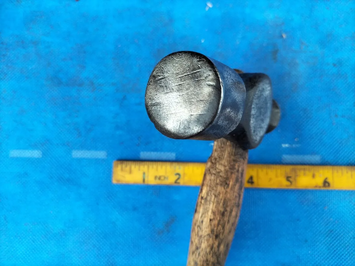 1.1/2lb Ball Pein Hammer - Image 4
