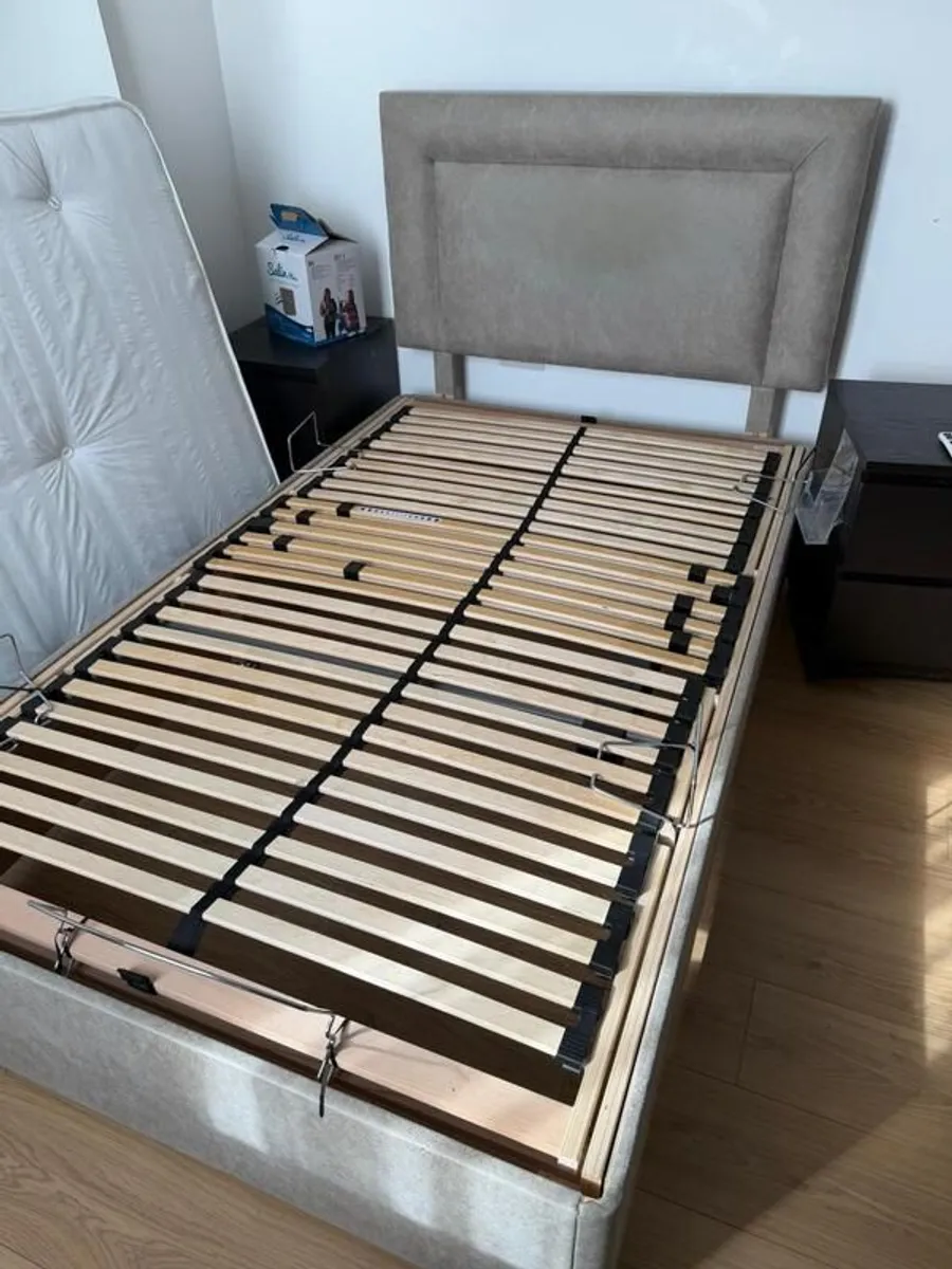 Electric bed - Image 2