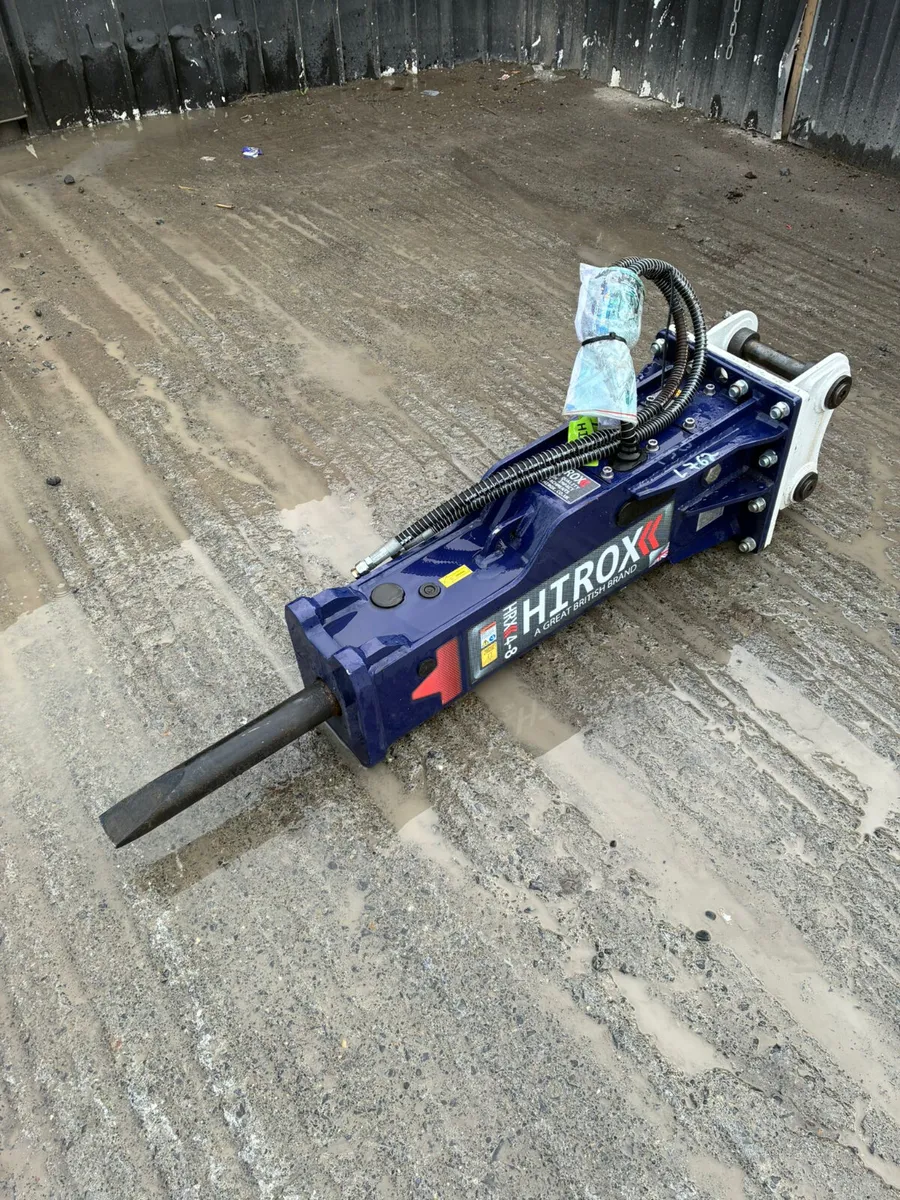 Hydraulic Rock Breaker – 4-8 Ton Digger – 45mm Pin - Image 1