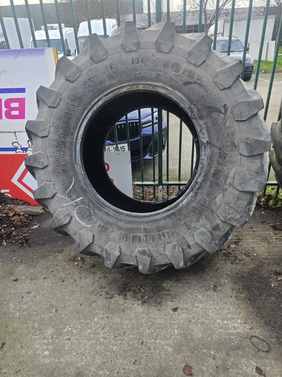 Trellleborg TM1000 600/70R30 TL 40% Tread  (-26MM) - Image 2