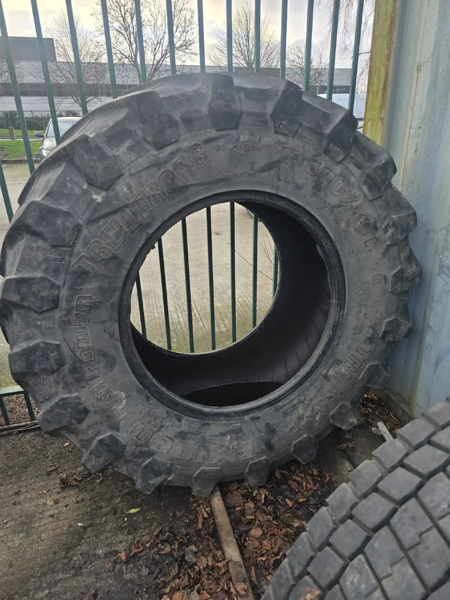 Trellleborg TM1000 600/70R30 TL 40% Tread  (-26MM) - Image 3