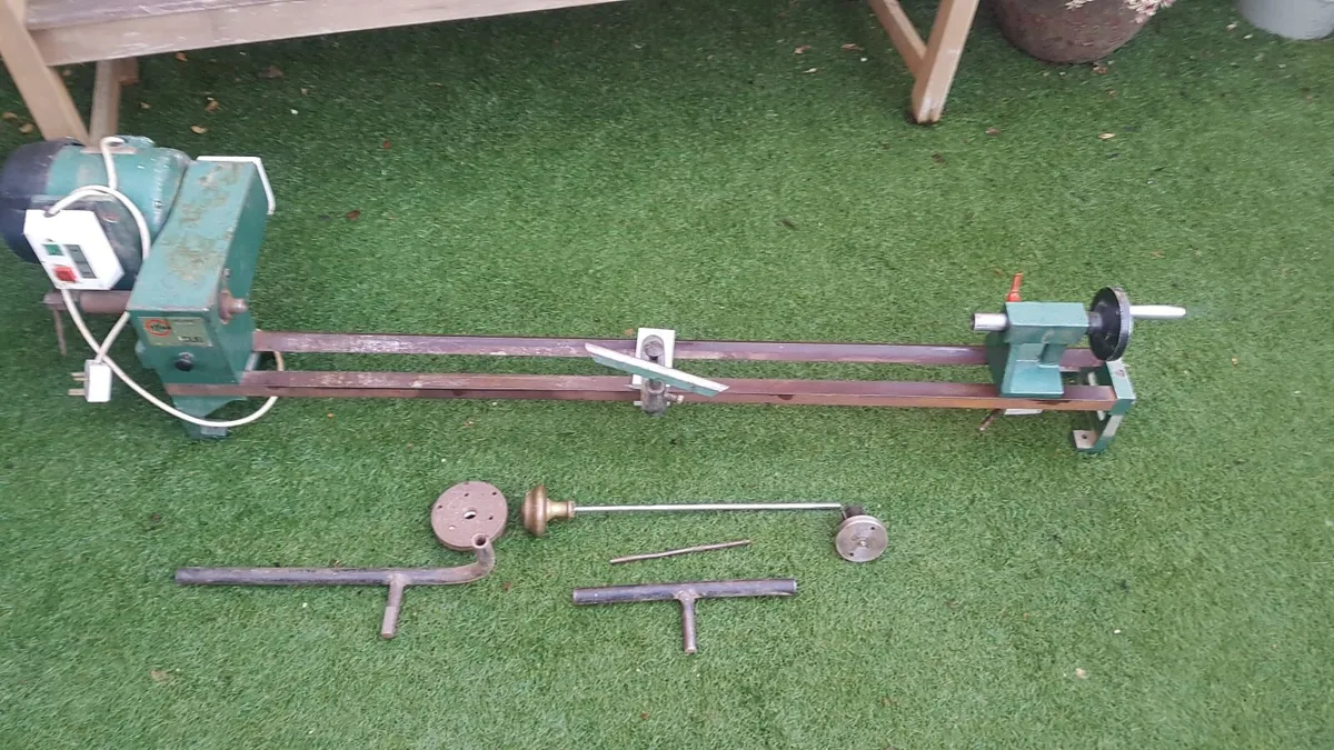 Tyme Cub woodturning lathe for sale - Image 1
