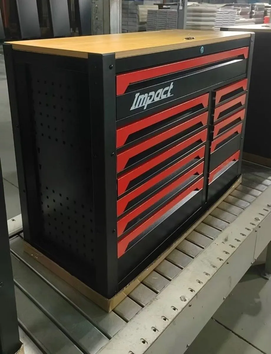 12 Drawer Toolbox - Bench and 10 Drawers of Tools - Image 2