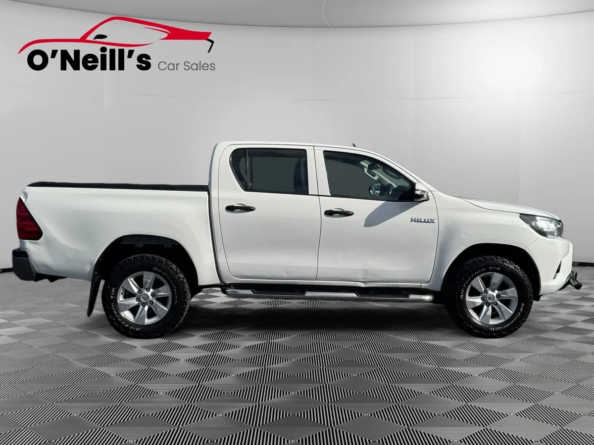 Toyota Hilux 2017 *NO VAT* 2.4L ACTIVE 148HP #355 - Image 2
