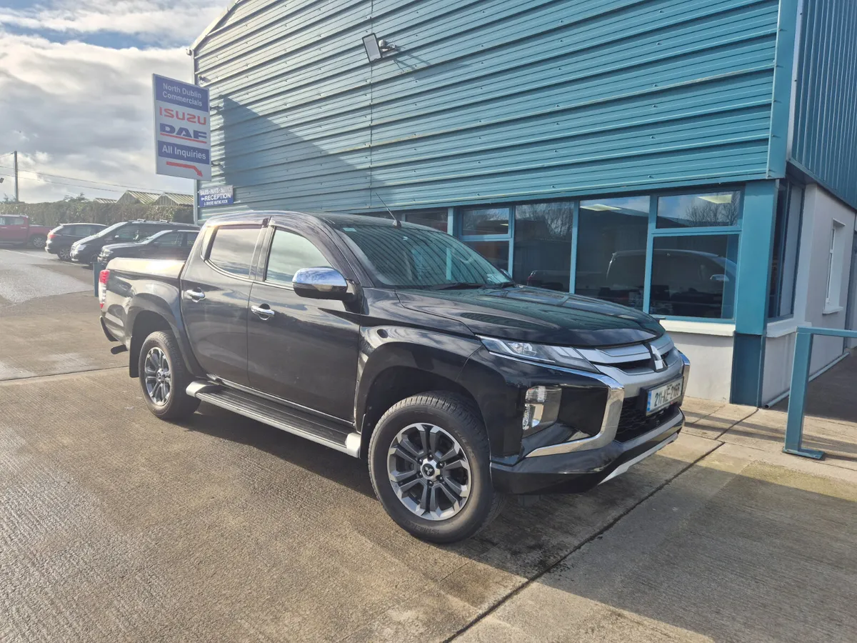 2021 MITSUBISHI L200 CREWCAB - Image 1