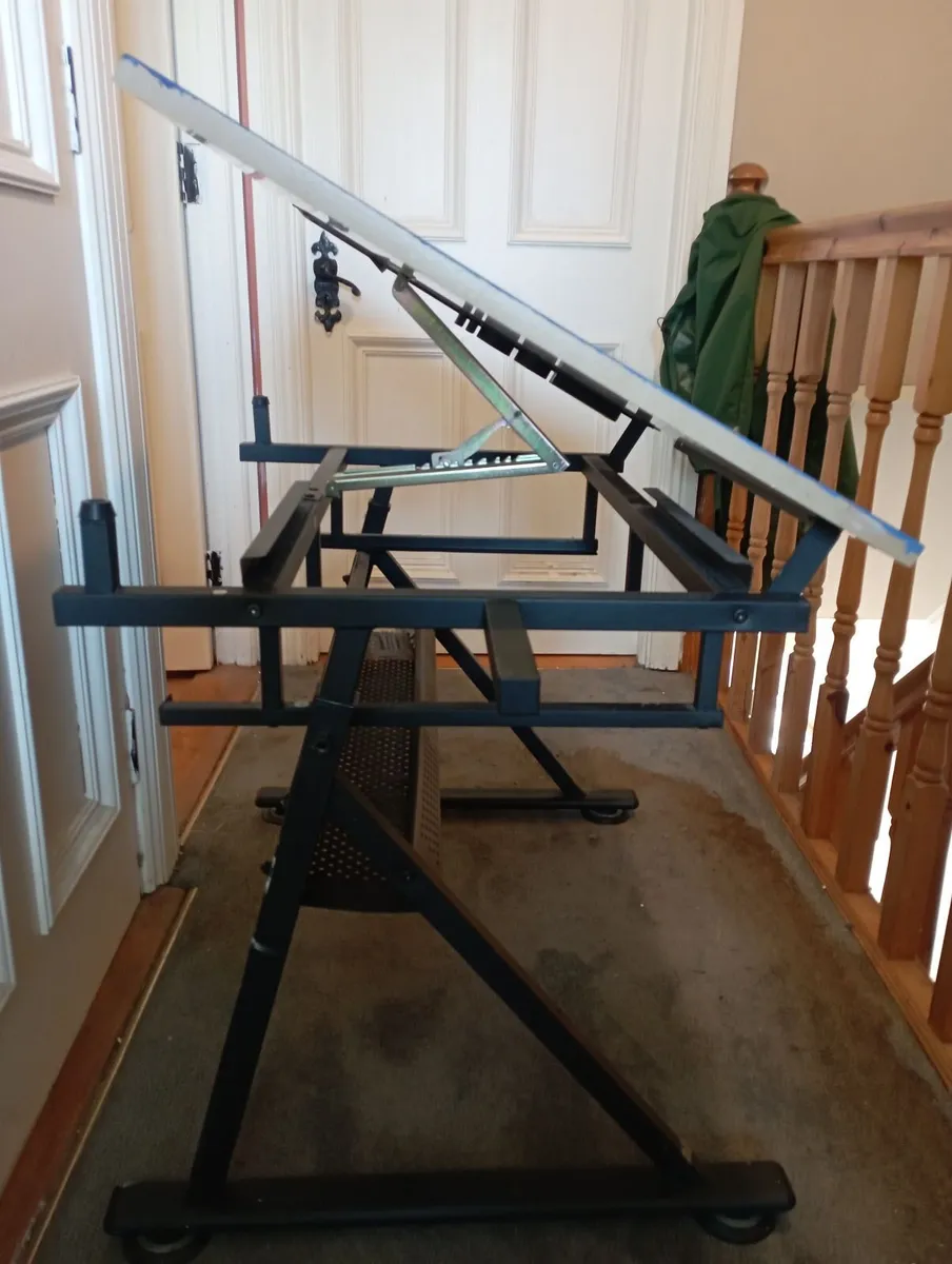 Illustration Table - Image 2