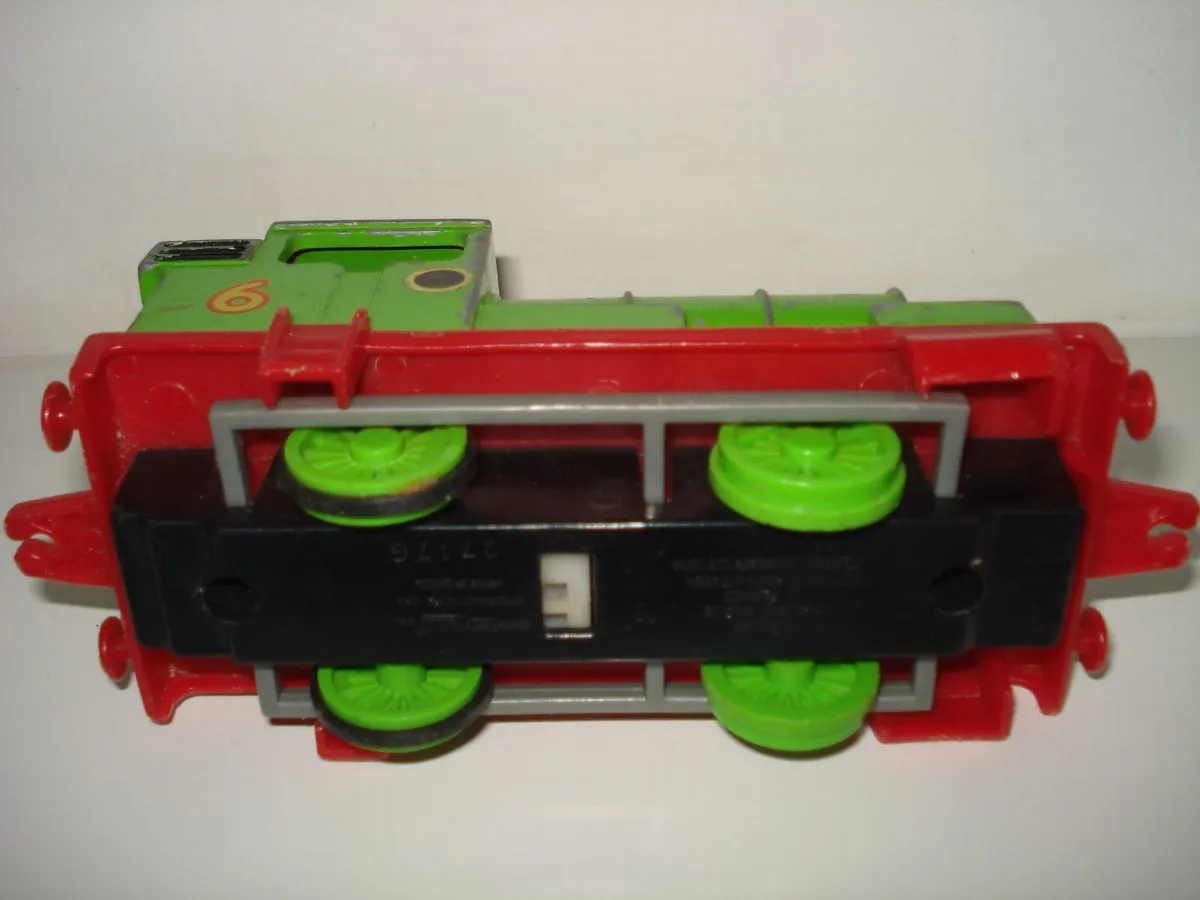 LARGE  OLD THOMAS THE TANK PERCY METAL ENGINE. - Image 3