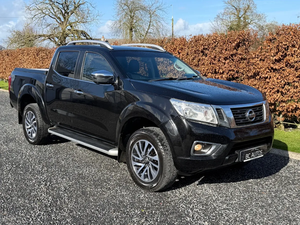 2016 Nissan Navara Tekna Auto 5 Seat Crewcab - Image 1