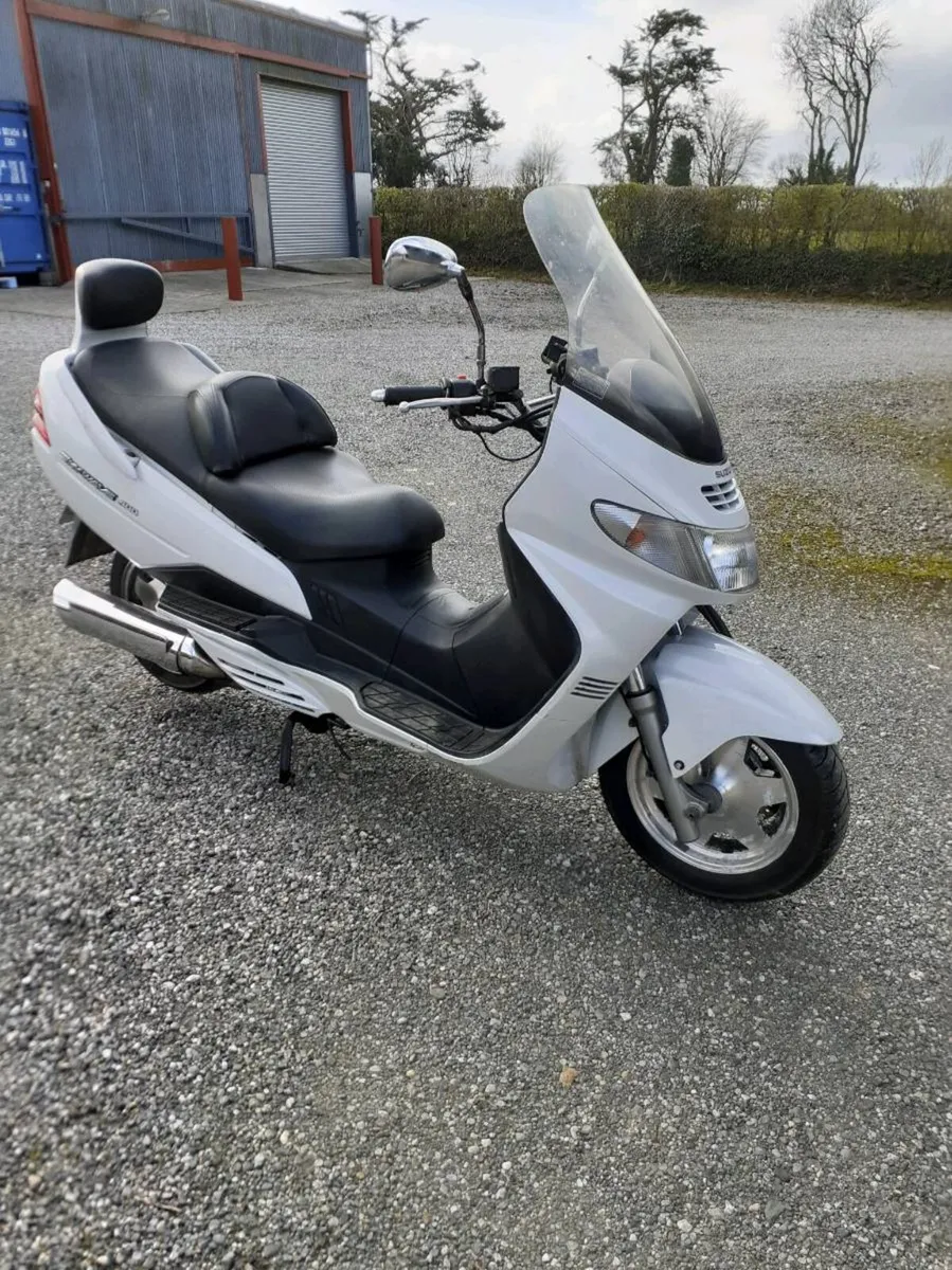 Suzuki sky wave - Image 1