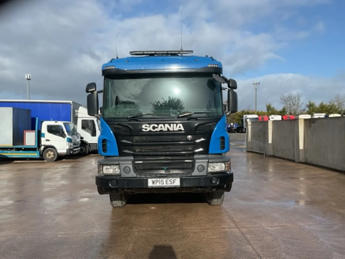 2015 Scania P410 8x4 Steel Tipper - Image 2