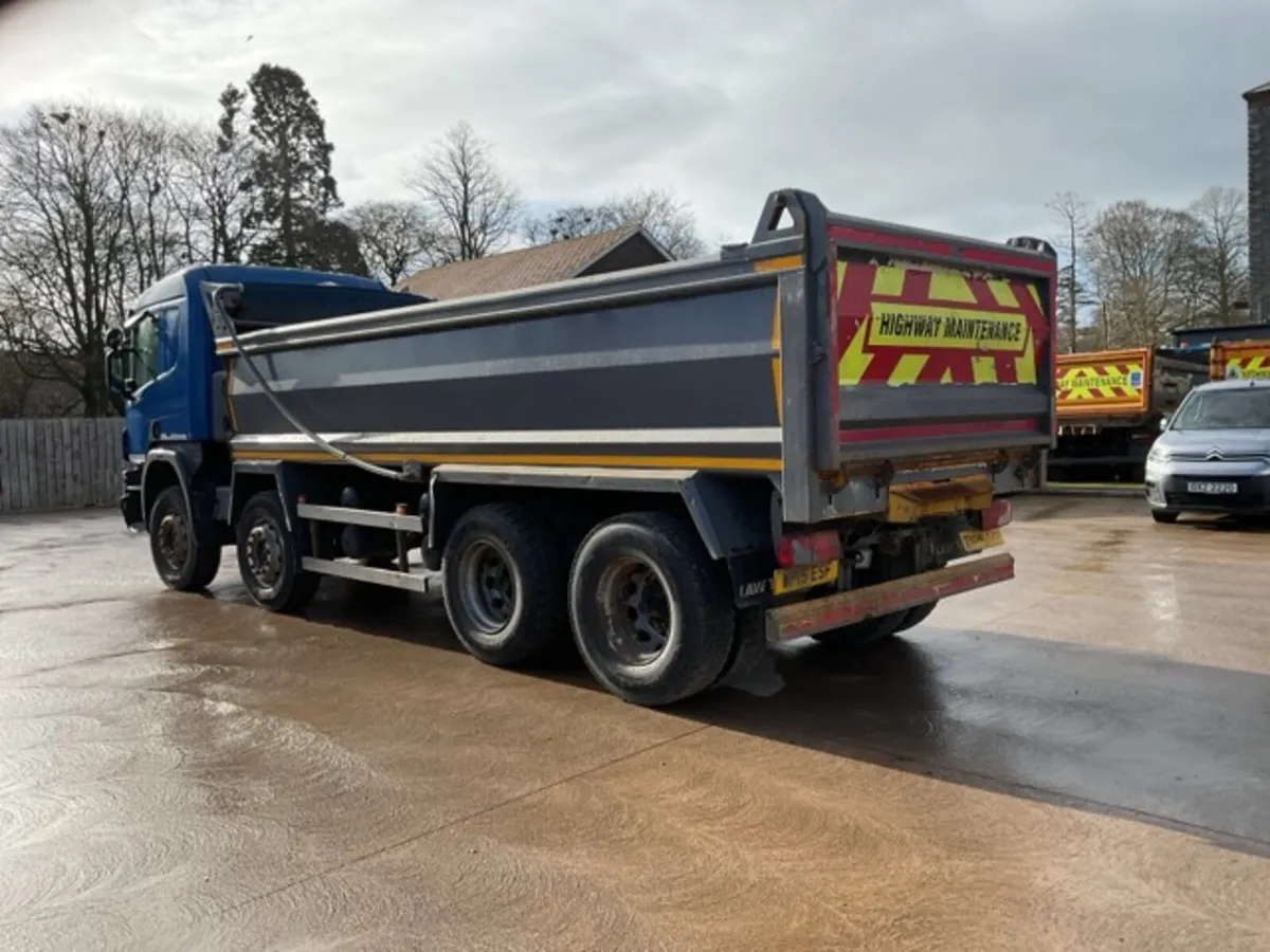 2015 Scania P410 8x4 Steel Tipper - Image 4