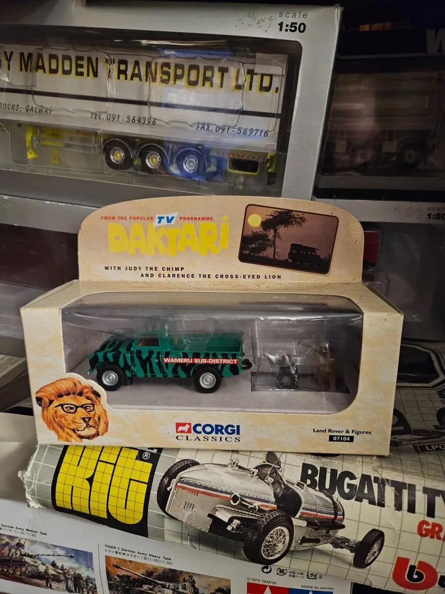 Corgi Daktari Landrover