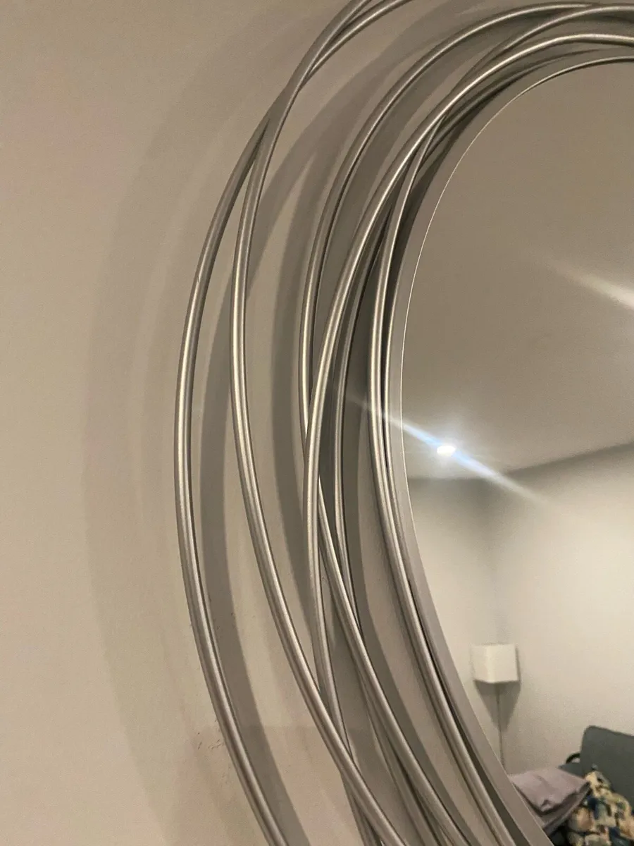 Mirror - Image 2