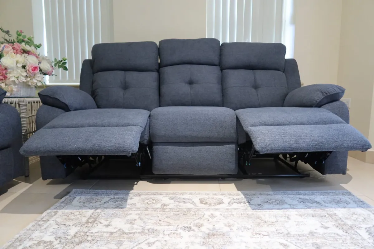Recliner sofa - Image 3