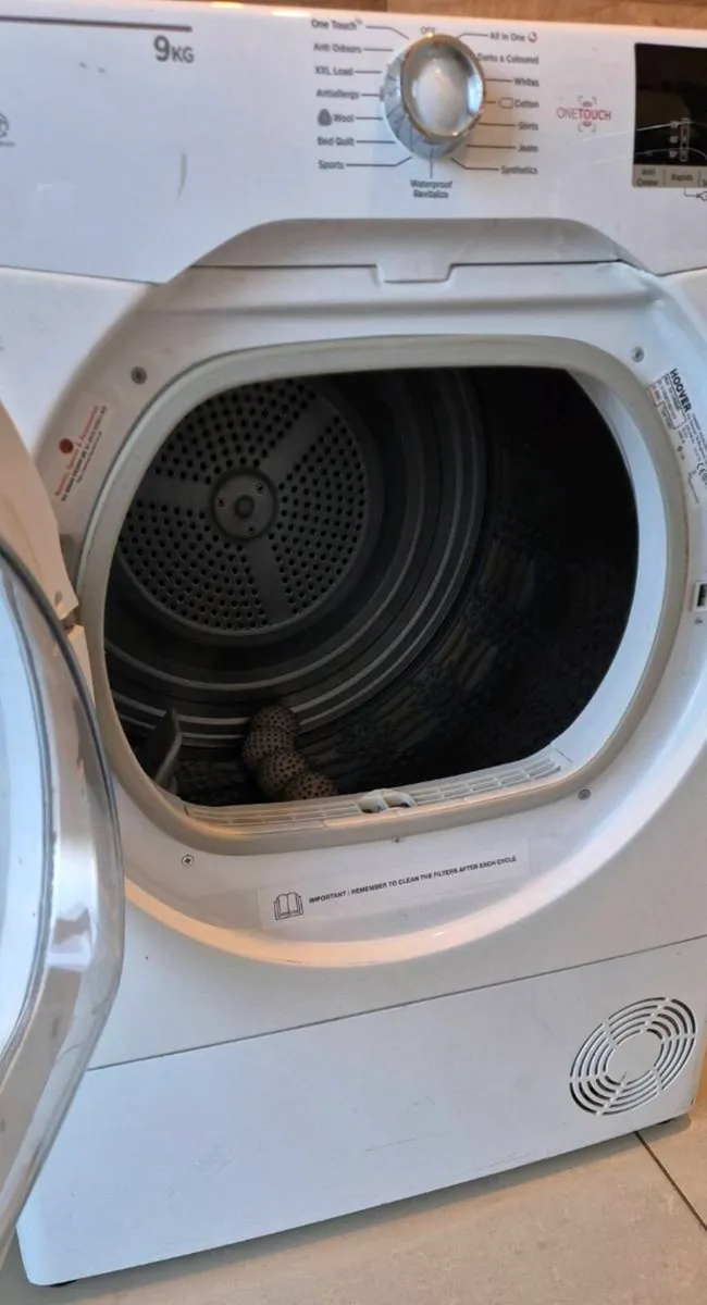 Faulty Hoover condenser dryer - Image 4