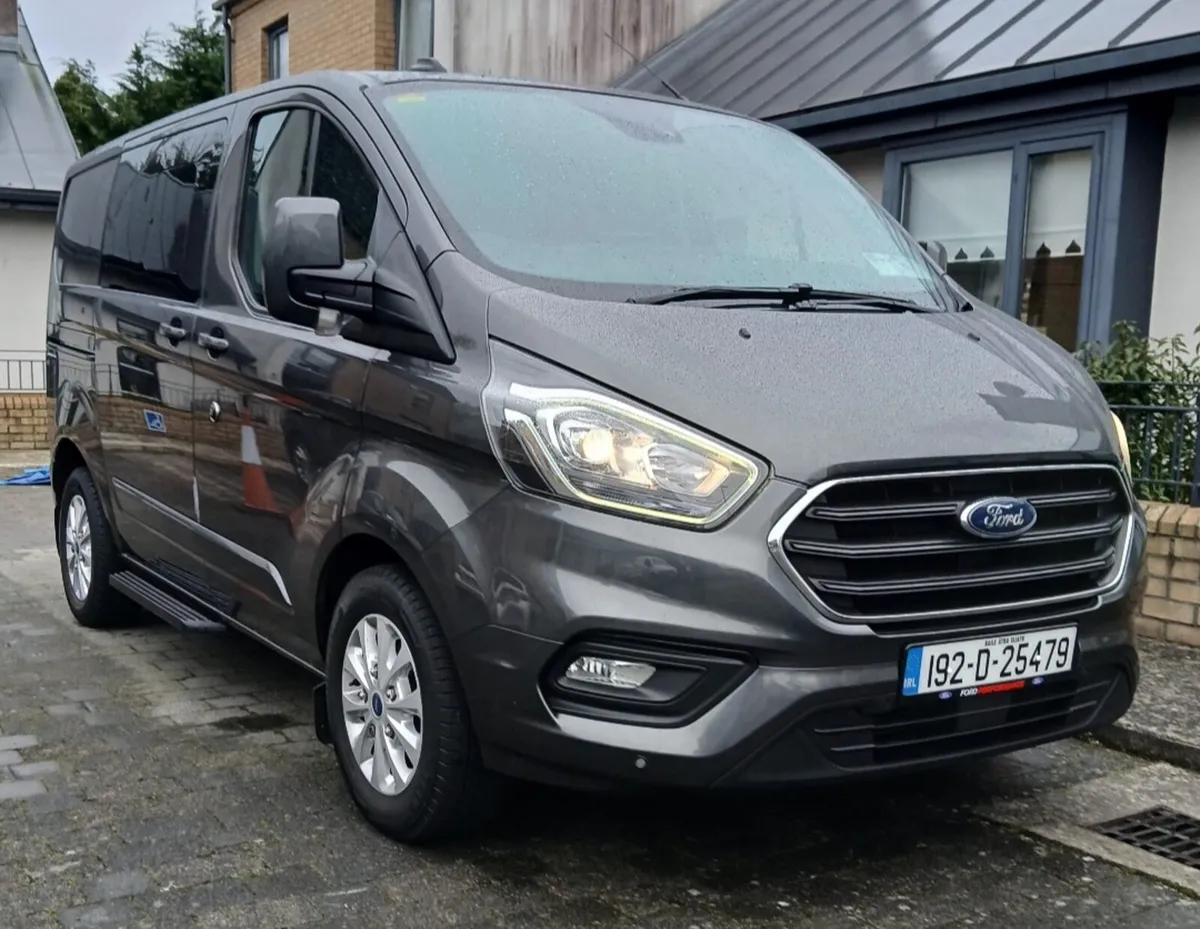 Ford Transit Custom 6 Seater Crew Cab 2019 - Image 1