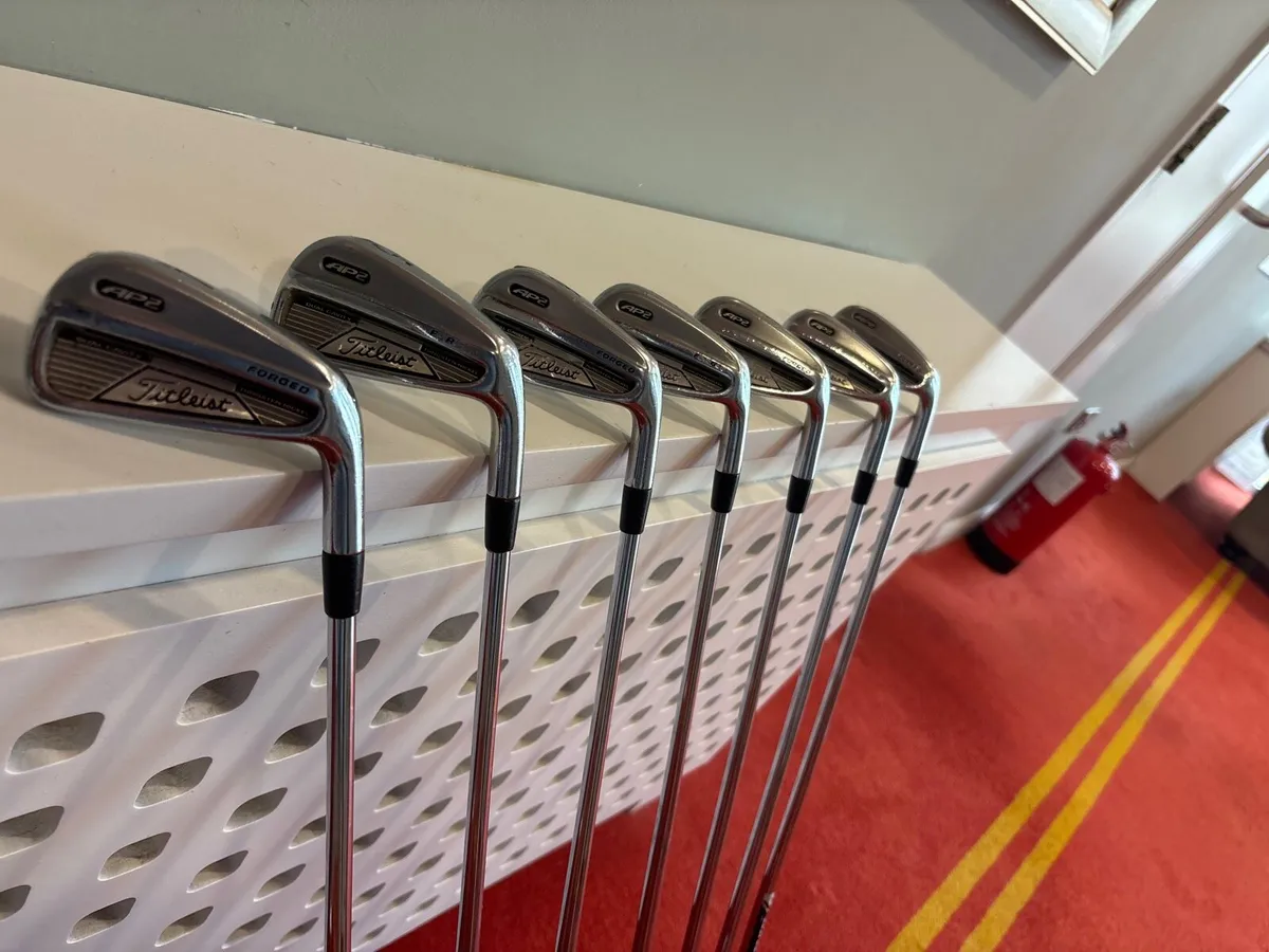 Titleist AP2 (4-PW) Project X 5.5 Shafts - Image 2