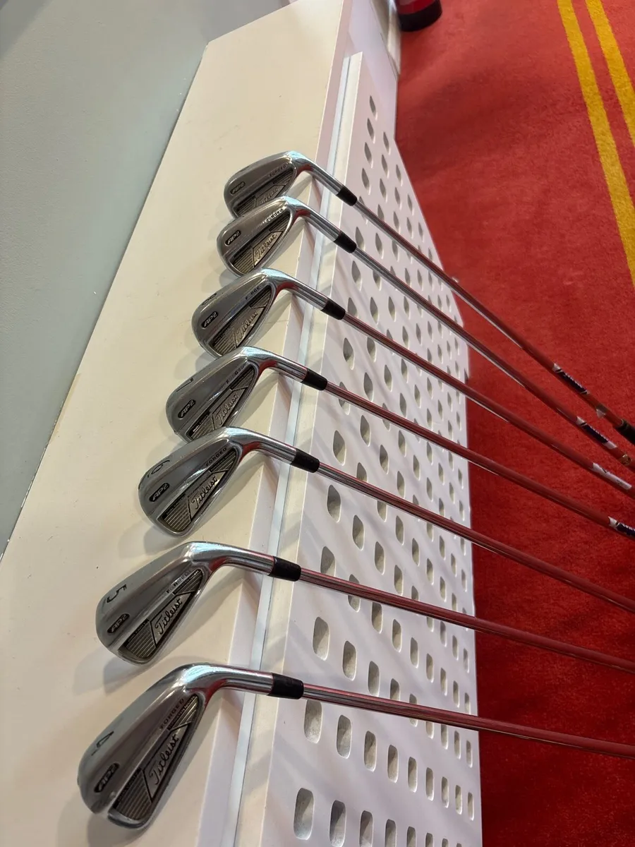 Titleist AP2 (4-PW) Project X 5.5 Shafts - Image 1