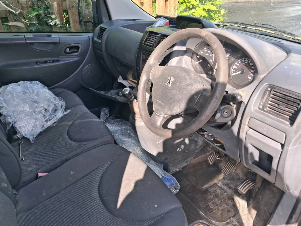 Peougeot expert - Image 3