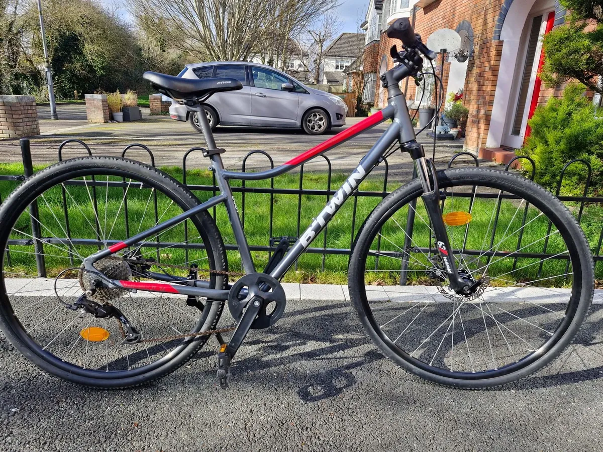 Hybrid bike disk brakes as new - Image 1