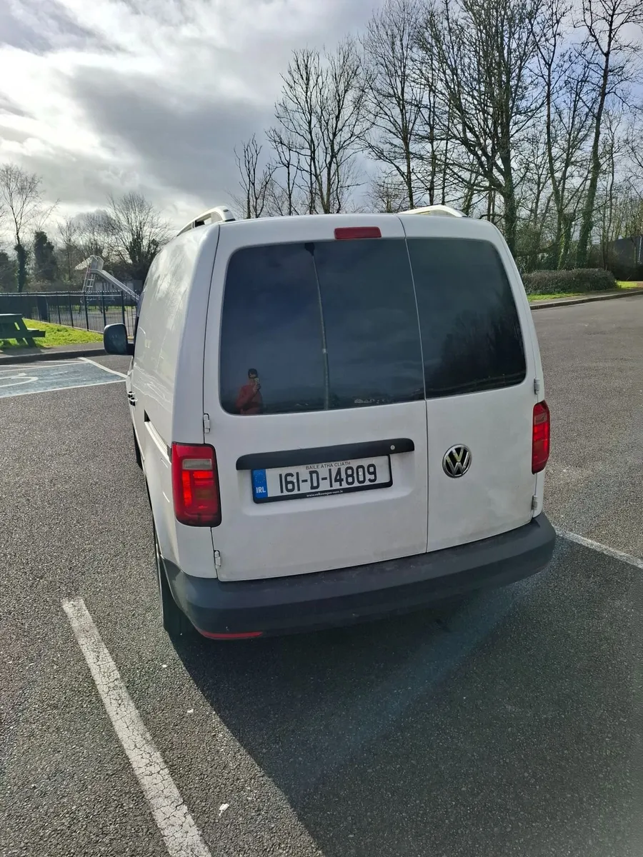 Volkswagen Caddy 2.0Tdi dsg automatic - Image 4