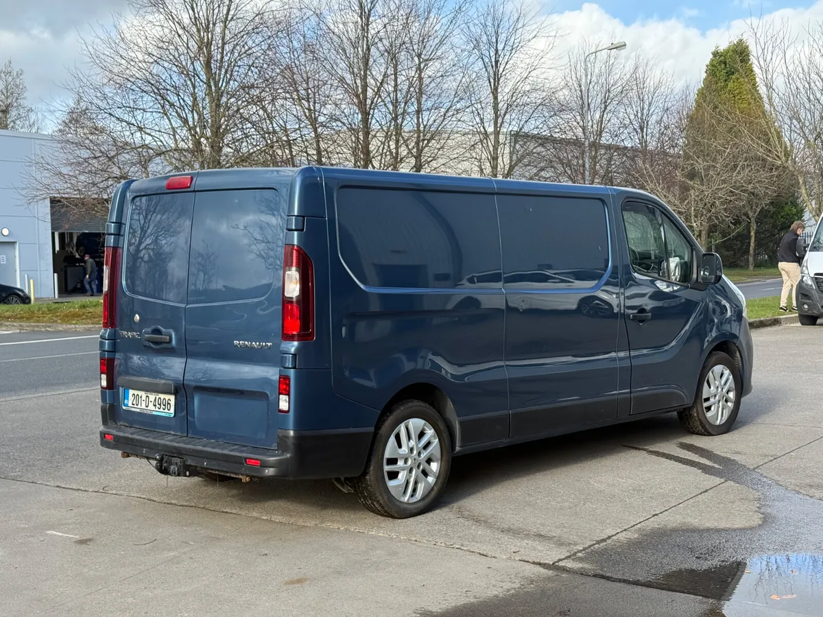 Renault trafic sport 2.0 READ ADD - Image 3