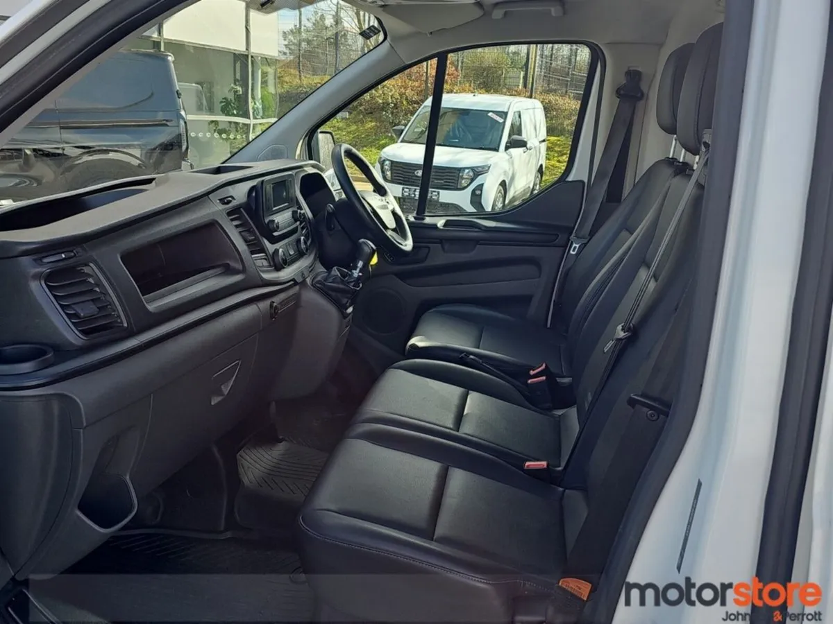Ford Transit Custom Trend MWB - Image 3