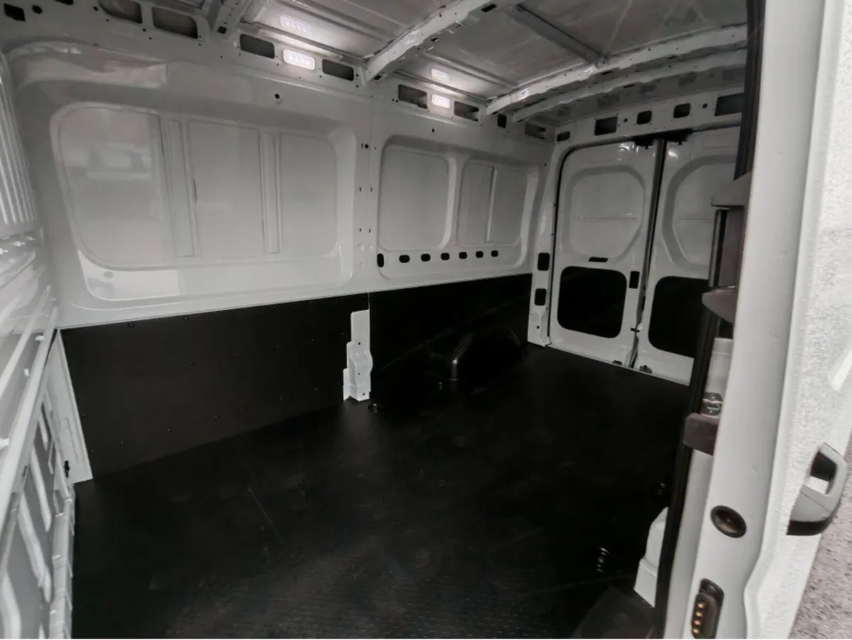 Maxus DELIVER 9 Maxus Deliver 9 - Image 2