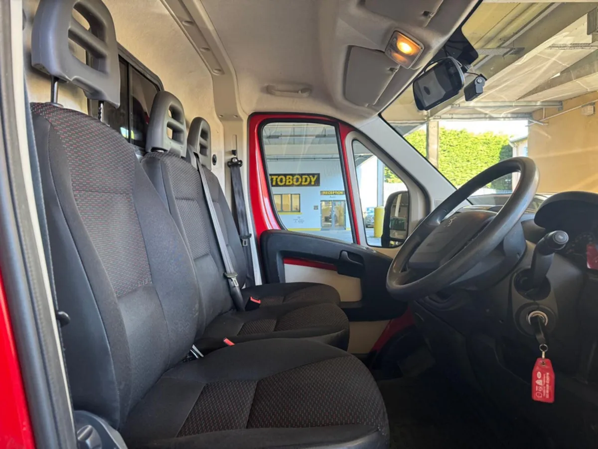 Peugeot Boxer 333 L2 H1 2.0 BLUE HDI 1 130 4DR - Image 3