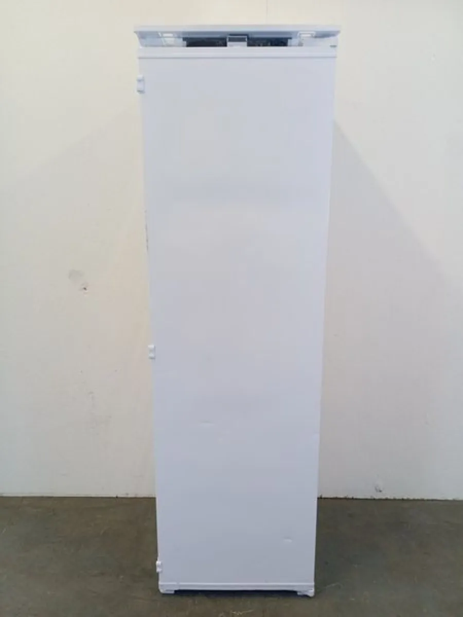 Integrated Larder Freezer - Image 1