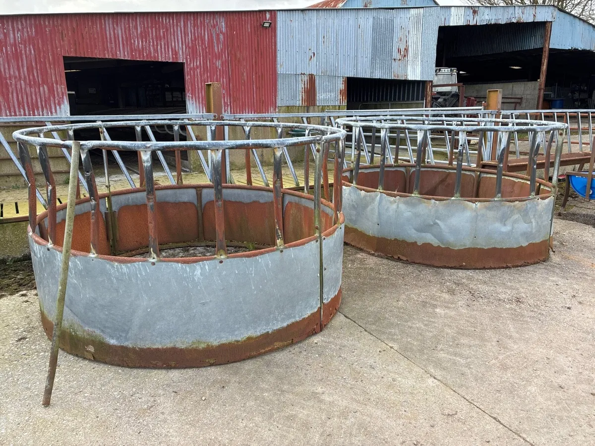 Feeders and throughs - Image 2