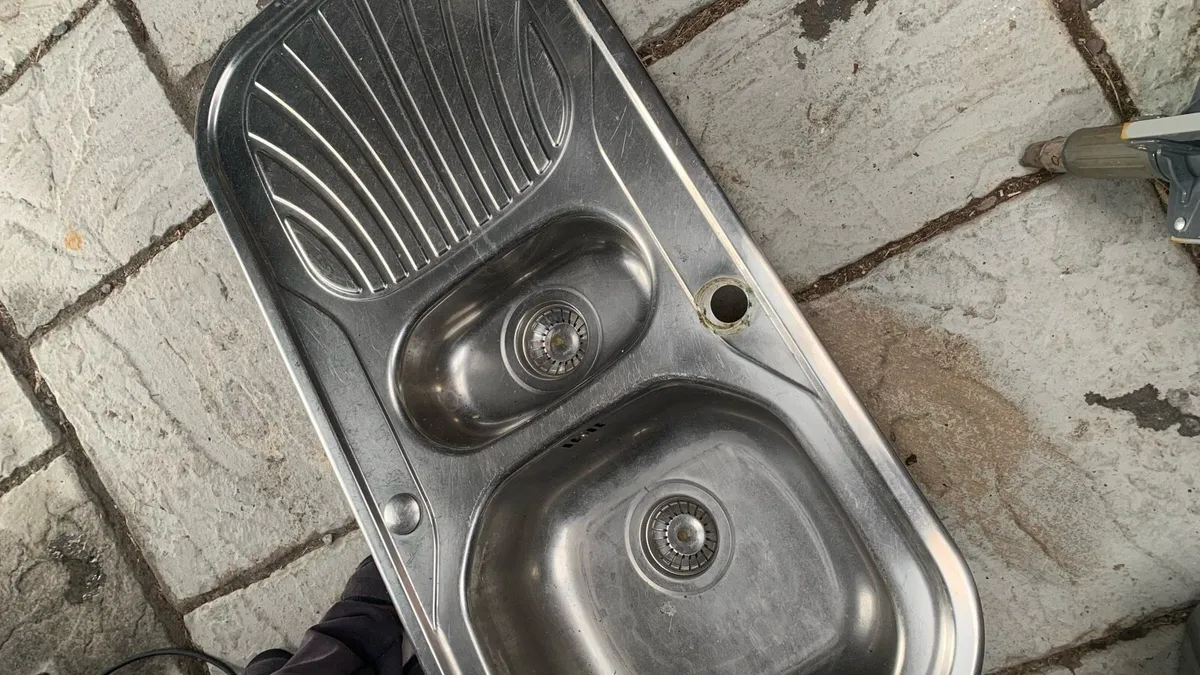 Stainless steel kitchen sink - Image 2