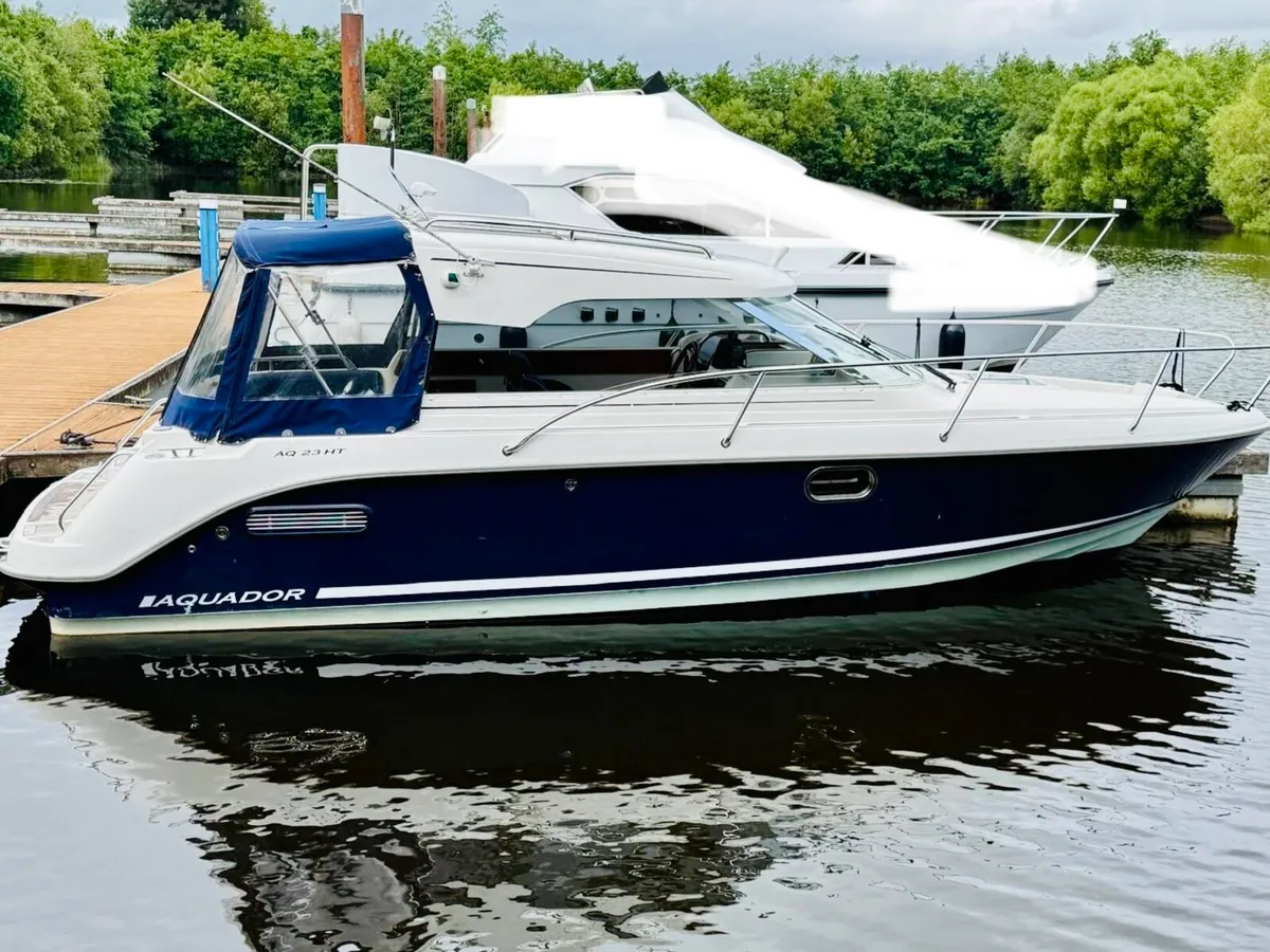 Aquador 23 HT Boat - Image 1