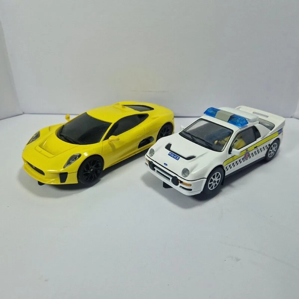 Scalextric Supercar Twin Pack (Slot Car touring Police ) - Image 1