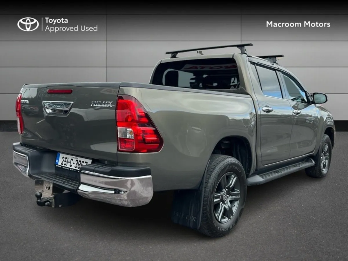 Toyota Hilux HILUX 2.8 SR5 DOUBLE CAB - Image 2